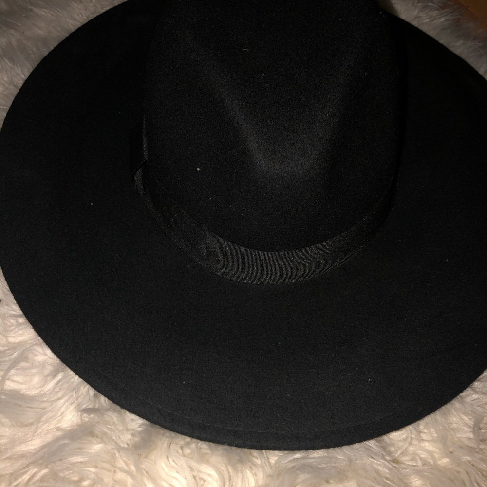 Zara Hat